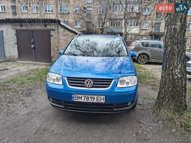 Синий Фольксваген Туран, объемом двигателя 1.6 л и пробегом 340 тыс. км за 6000 $, фото 1 на Automoto.ua