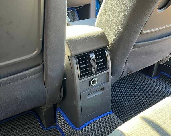 Синий Фольксваген Туран, объемом двигателя 1.6 л и пробегом 242 тыс. км за 5800 $, фото 22 на Automoto.ua