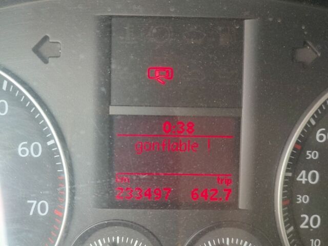 Синий Фольксваген Туран, объемом двигателя 1.6 л и пробегом 230 тыс. км за 5000 $, фото 2 на Automoto.ua