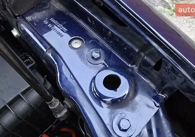 Синий Фольксваген Туран, объемом двигателя 1.6 л и пробегом 262 тыс. км за 6499 $, фото 38 на Automoto.ua