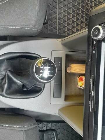 Синий Фольксваген Туран, объемом двигателя 1.6 л и пробегом 271 тыс. км за 5200 $, фото 10 на Automoto.ua