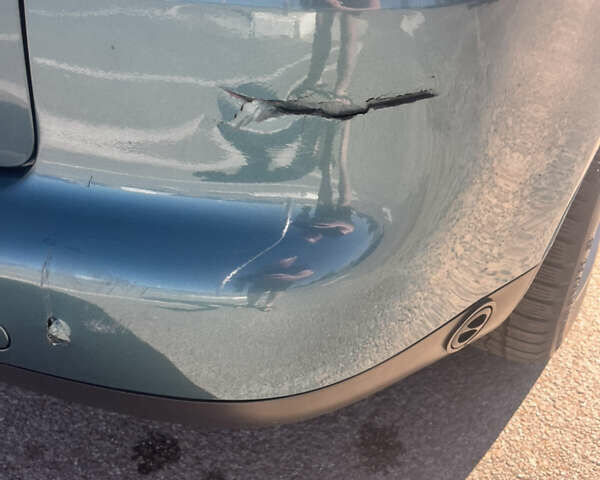 Синій Фольксваген Туран, об'ємом двигуна 1.6 л та пробігом 300 тис. км за 5000 $, фото 4 на Automoto.ua