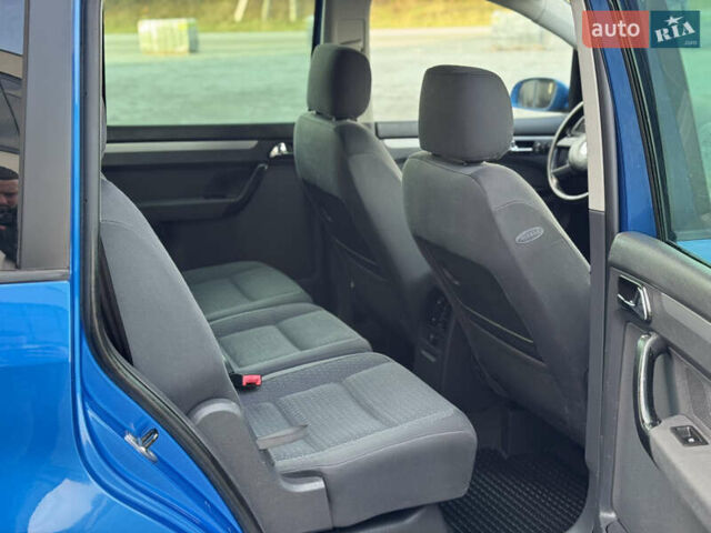 Синий Фольксваген Туран, объемом двигателя 1.6 л и пробегом 250 тыс. км за 5450 $, фото 22 на Automoto.ua