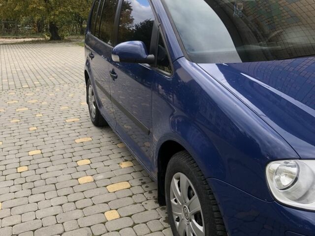 Синий Фольксваген Туран, объемом двигателя 1.6 л и пробегом 290 тыс. км за 5150 $, фото 3 на Automoto.ua