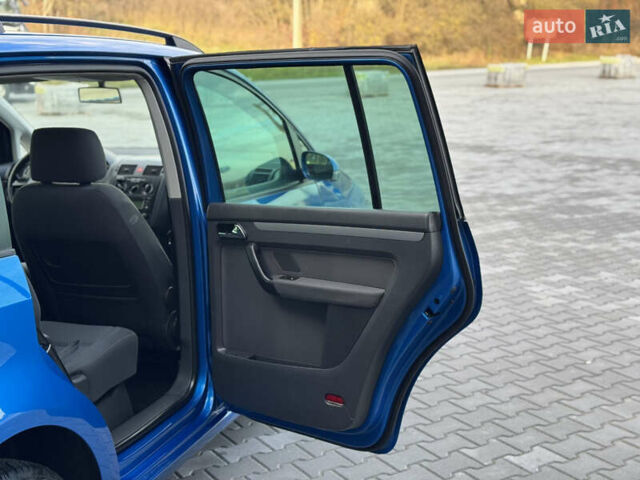 Синий Фольксваген Туран, объемом двигателя 1.6 л и пробегом 250 тыс. км за 5450 $, фото 21 на Automoto.ua