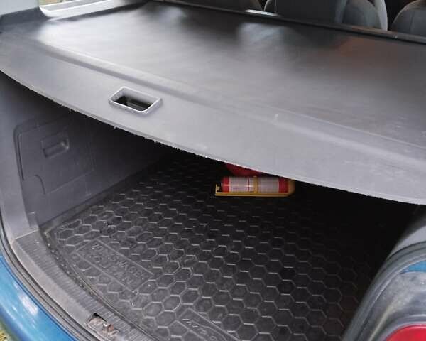 Синій Фольксваген Туран, об'ємом двигуна 1.9 л та пробігом 307 тис. км за 5500 $, фото 17 на Automoto.ua