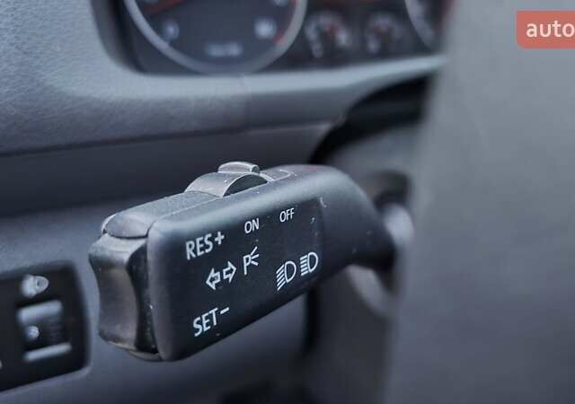 Синий Фольксваген Туран, объемом двигателя 1.6 л и пробегом 262 тыс. км за 6499 $, фото 48 на Automoto.ua