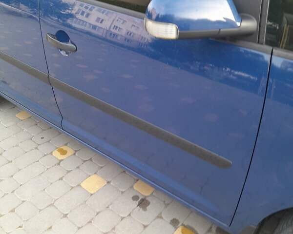 Синий Фольксваген Туран, объемом двигателя 1.6 л и пробегом 277 тыс. км за 5399 $, фото 8 на Automoto.ua