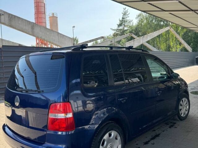 Синий Фольксваген Туран, объемом двигателя 0 л и пробегом 230 тыс. км за 5000 $, фото 1 на Automoto.ua