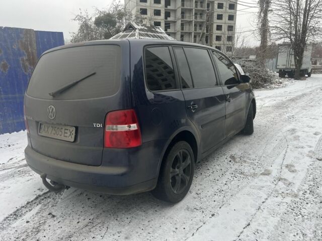 Синій Фольксваген Туран, об'ємом двигуна 1.9 л та пробігом 220 тис. км за 6500 $, фото 4 на Automoto.ua