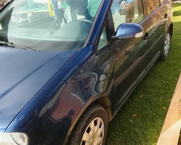 Синій Фольксваген Туран, об'ємом двигуна 1.6 л та пробігом 360 тис. км за 5700 $, фото 6 на Automoto.ua