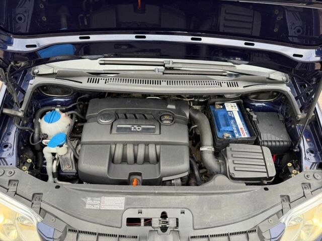 Синий Фольксваген Туран, объемом двигателя 1.6 л и пробегом 246 тыс. км за 5800 $, фото 18 на Automoto.ua