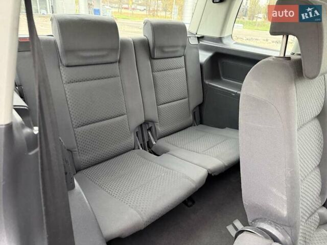 Синий Фольксваген Туран, объемом двигателя 1.6 л и пробегом 246 тыс. км за 5800 $, фото 14 на Automoto.ua