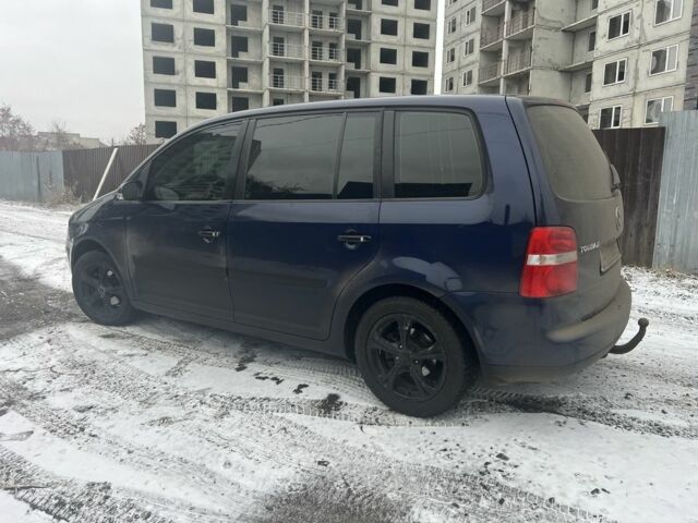 Синій Фольксваген Туран, об'ємом двигуна 1.9 л та пробігом 220 тис. км за 6500 $, фото 3 на Automoto.ua
