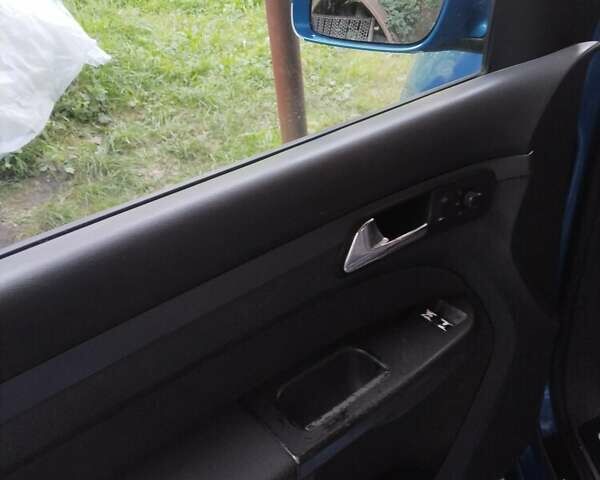 Синій Фольксваген Туран, об'ємом двигуна 1.9 л та пробігом 307 тис. км за 5500 $, фото 13 на Automoto.ua