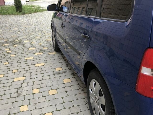 Синий Фольксваген Туран, объемом двигателя 1.6 л и пробегом 290 тыс. км за 5150 $, фото 1 на Automoto.ua