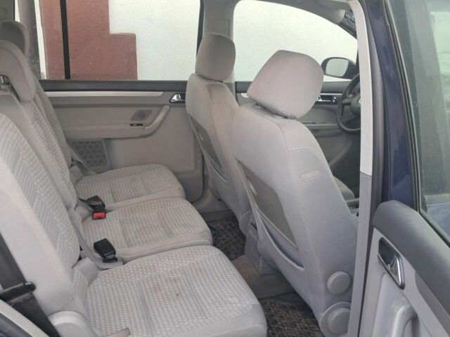 Синий Фольксваген Туран, объемом двигателя 0 л и пробегом 280 тыс. км за 1500 $, фото 5 на Automoto.ua