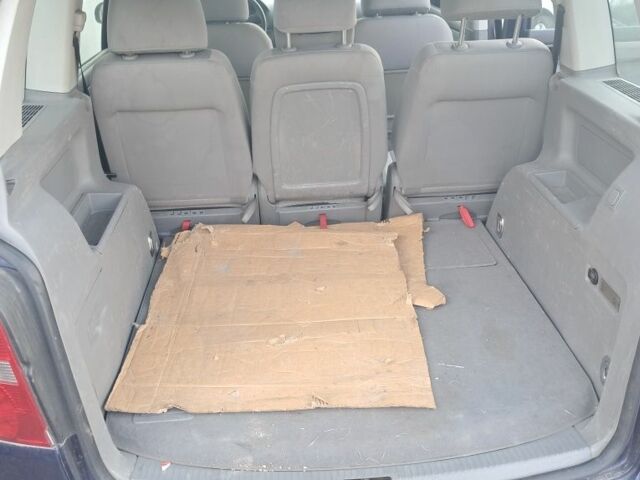 Синий Фольксваген Туран, объемом двигателя 0 л и пробегом 280 тыс. км за 1500 $, фото 6 на Automoto.ua