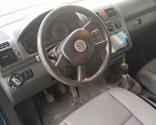 Синій Фольксваген Туран, об'ємом двигуна 1.9 л та пробігом 307 тис. км за 5500 $, фото 16 на Automoto.ua