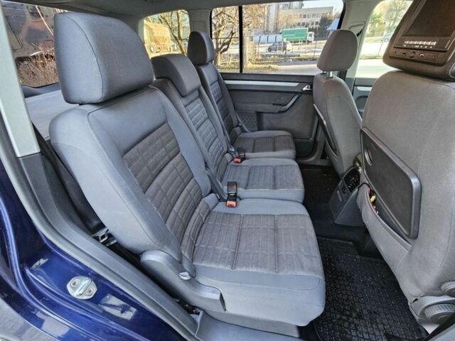 Синий Фольксваген Туран, объемом двигателя 1.9 л и пробегом 240 тыс. км за 1700 $, фото 4 на Automoto.ua