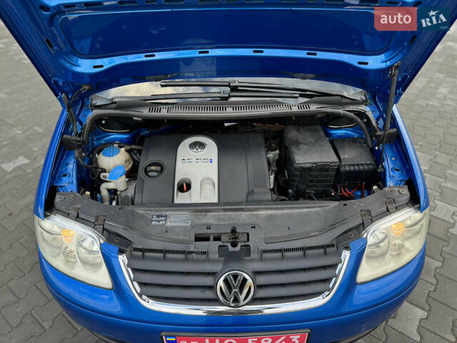 Синий Фольксваген Туран, объемом двигателя 1.6 л и пробегом 250 тыс. км за 5450 $, фото 38 на Automoto.ua