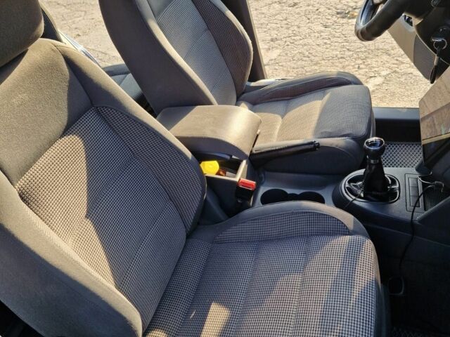 Синий Фольксваген Туран, объемом двигателя 2 л и пробегом 318 тыс. км за 5200 $, фото 12 на Automoto.ua