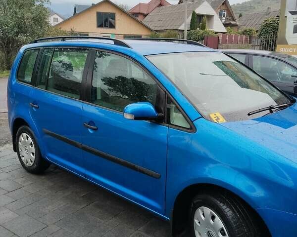 Синій Фольксваген Туран, об'ємом двигуна 1.9 л та пробігом 307 тис. км за 5500 $, фото 1 на Automoto.ua