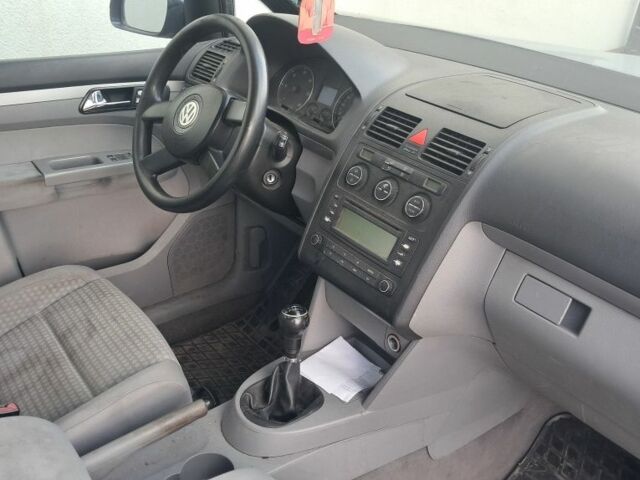 Синий Фольксваген Туран, объемом двигателя 0 л и пробегом 280 тыс. км за 1500 $, фото 4 на Automoto.ua