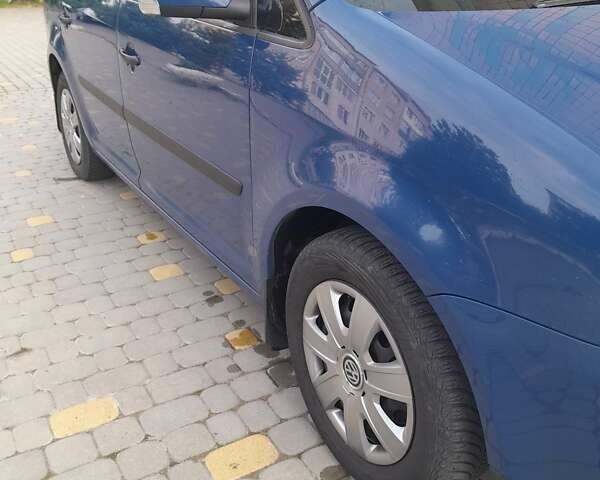 Синий Фольксваген Туран, объемом двигателя 1.6 л и пробегом 277 тыс. км за 5399 $, фото 12 на Automoto.ua