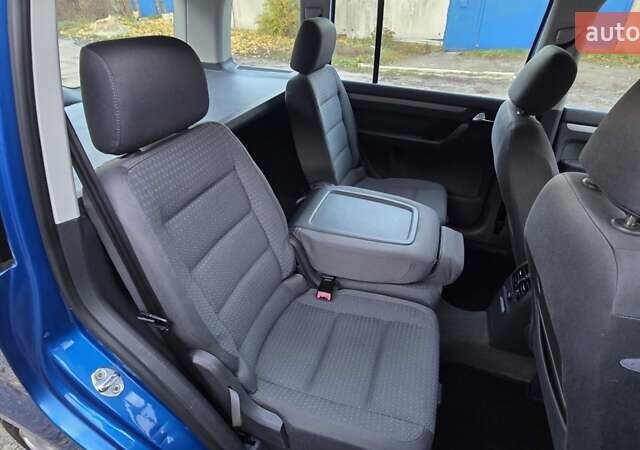 Синий Фольксваген Туран, объемом двигателя 1.6 л и пробегом 221 тыс. км за 6399 $, фото 62 на Automoto.ua