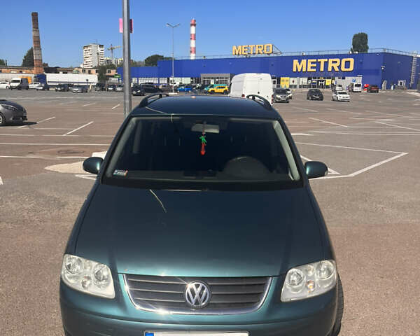 Синій Фольксваген Туран, об'ємом двигуна 1.6 л та пробігом 300 тис. км за 5000 $, фото 3 на Automoto.ua