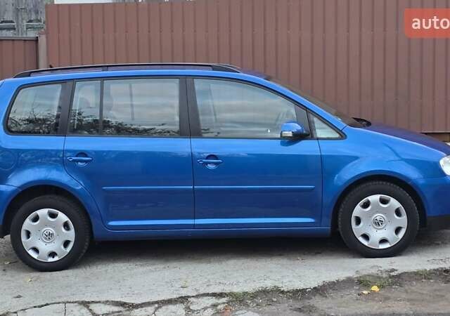 Синий Фольксваген Туран, объемом двигателя 1.6 л и пробегом 221 тыс. км за 6399 $, фото 15 на Automoto.ua