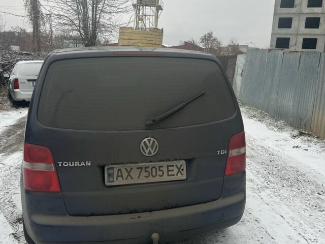 Синій Фольксваген Туран, об'ємом двигуна 1.9 л та пробігом 220 тис. км за 6500 $, фото 1 на Automoto.ua