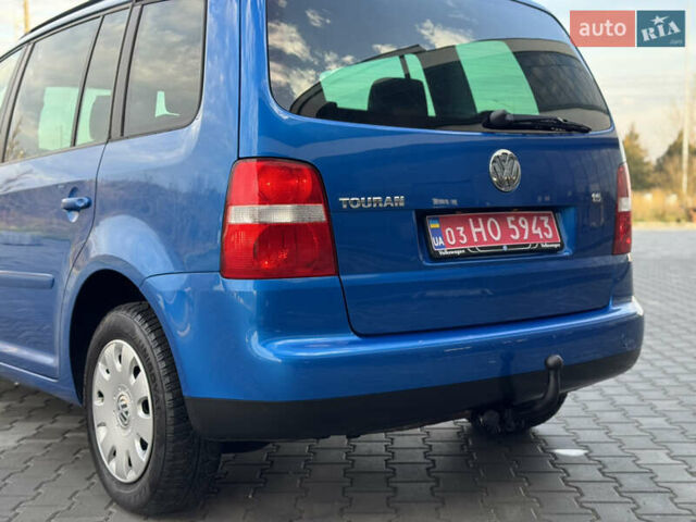 Синий Фольксваген Туран, объемом двигателя 1.6 л и пробегом 250 тыс. км за 5450 $, фото 8 на Automoto.ua