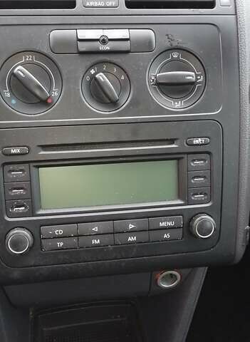 Синий Фольксваген Туран, объемом двигателя 1.6 л и пробегом 180 тыс. км за 6500 $, фото 9 на Automoto.ua