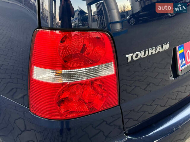 Синий Фольксваген Туран, объемом двигателя 1.6 л и пробегом 251 тыс. км за 6700 $, фото 18 на Automoto.ua