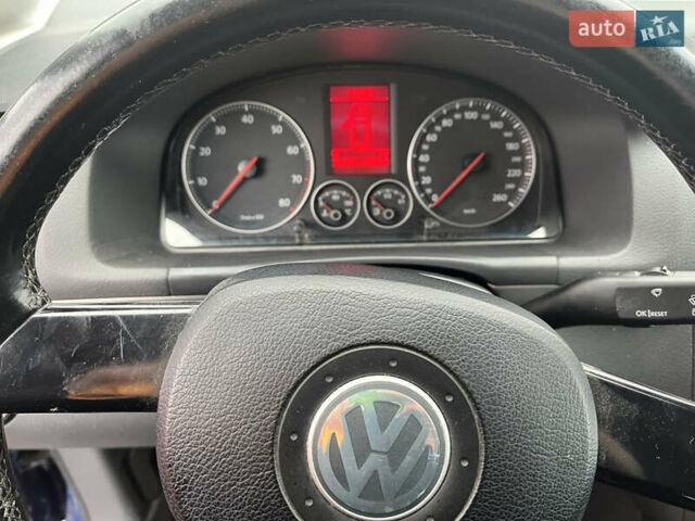 Синій Фольксваген Туран, об'ємом двигуна 1.6 л та пробігом 160 тис. км за 7300 $, фото 12 на Automoto.ua