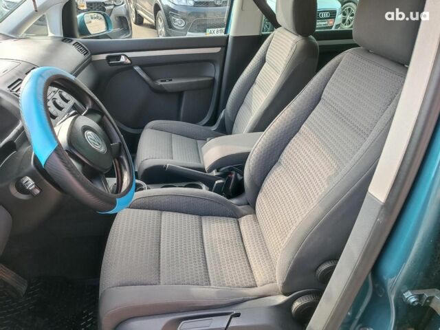 Синий Фольксваген Туран, объемом двигателя 2 л и пробегом 320 тыс. км за 5490 $, фото 19 на Automoto.ua