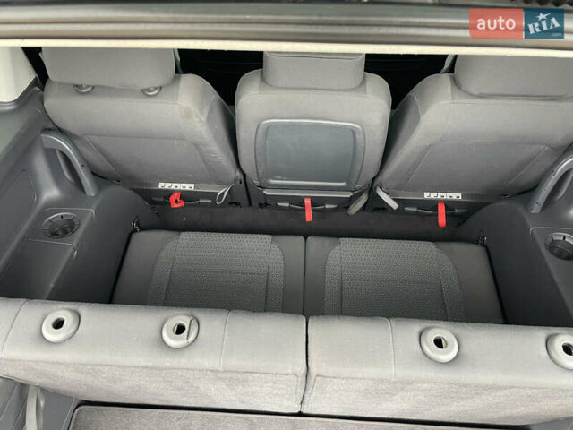 Синий Фольксваген Туран, объемом двигателя 1.6 л и пробегом 233 тыс. км за 6500 $, фото 32 на Automoto.ua