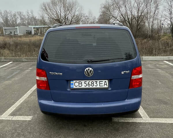 Синий Фольксваген Туран, объемом двигателя 1.9 л и пробегом 253 тыс. км за 5500 $, фото 3 на Automoto.ua