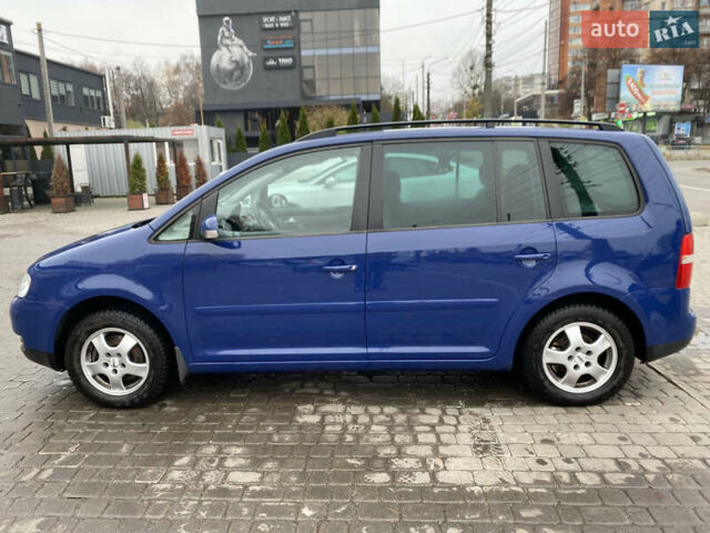 Синий Фольксваген Туран, объемом двигателя 1.6 л и пробегом 199 тыс. км за 6700 $, фото 44 на Automoto.ua