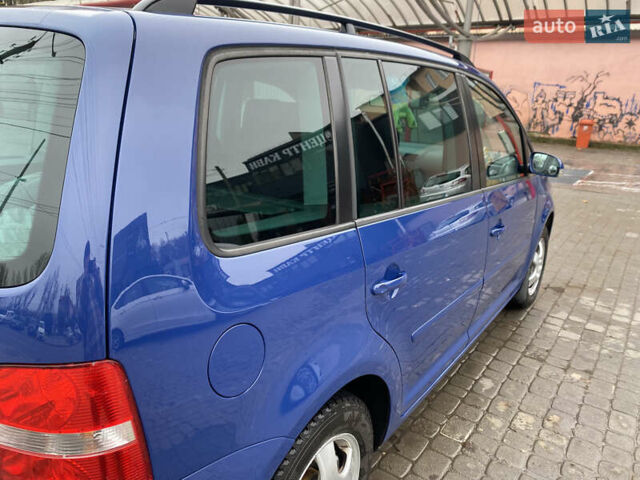 Синий Фольксваген Туран, объемом двигателя 1.6 л и пробегом 199 тыс. км за 6700 $, фото 35 на Automoto.ua