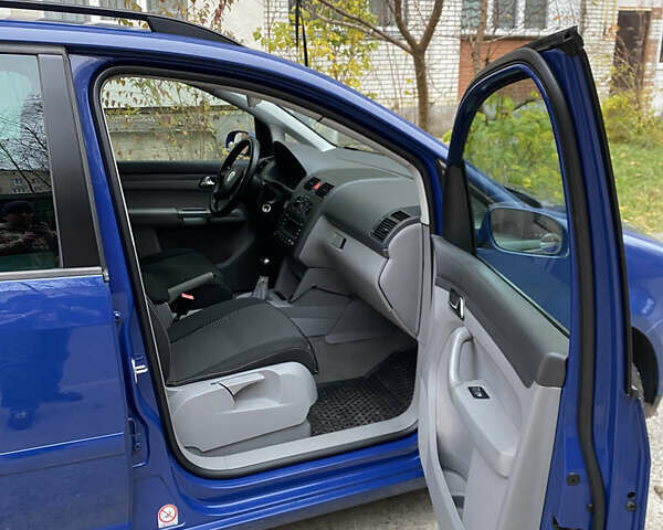 Синий Фольксваген Туран, объемом двигателя 1.6 л и пробегом 199 тыс. км за 6700 $, фото 9 на Automoto.ua