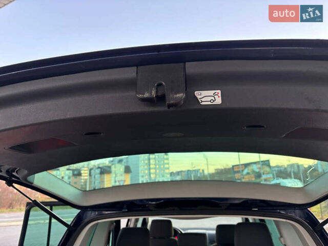 Синий Фольксваген Туран, объемом двигателя 1.6 л и пробегом 251 тыс. км за 6700 $, фото 49 на Automoto.ua