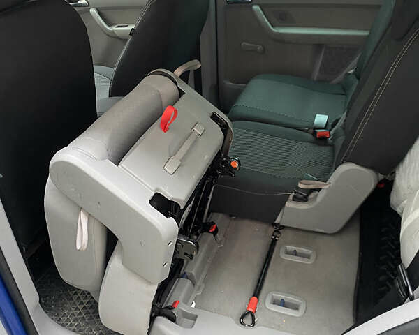 Синий Фольксваген Туран, объемом двигателя 1.6 л и пробегом 199 тыс. км за 6700 $, фото 11 на Automoto.ua