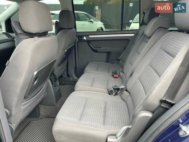 Синий Фольксваген Туран, объемом двигателя 1.6 л и пробегом 233 тыс. км за 6500 $, фото 25 на Automoto.ua