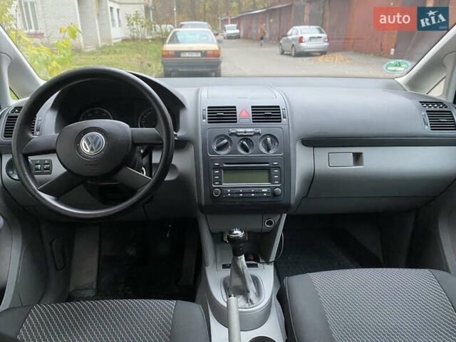 Синий Фольксваген Туран, объемом двигателя 1.6 л и пробегом 199 тыс. км за 6700 $, фото 10 на Automoto.ua