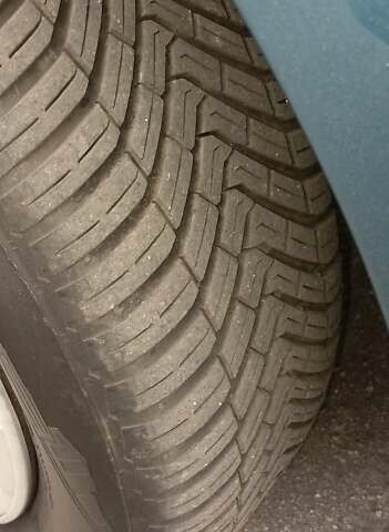 Синий Фольксваген Туран, объемом двигателя 1.6 л и пробегом 180 тыс. км за 6500 $, фото 16 на Automoto.ua