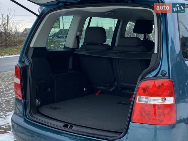 Синий Фольксваген Туран, объемом двигателя 1.6 л и пробегом 186 тыс. км за 6000 $, фото 9 на Automoto.ua