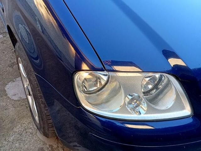 Синій Фольксваген Туран, об'ємом двигуна 1.9 л та пробігом 320 тис. км за 5350 $, фото 1 на Automoto.ua